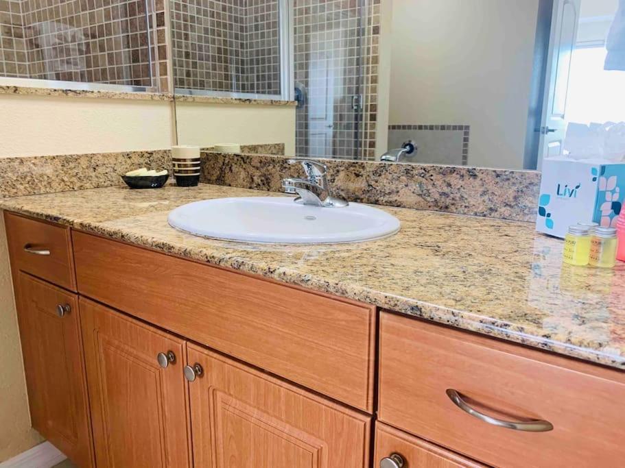 Walking Distance From Universal One Bedroom Resort Orlando Kültér fotó